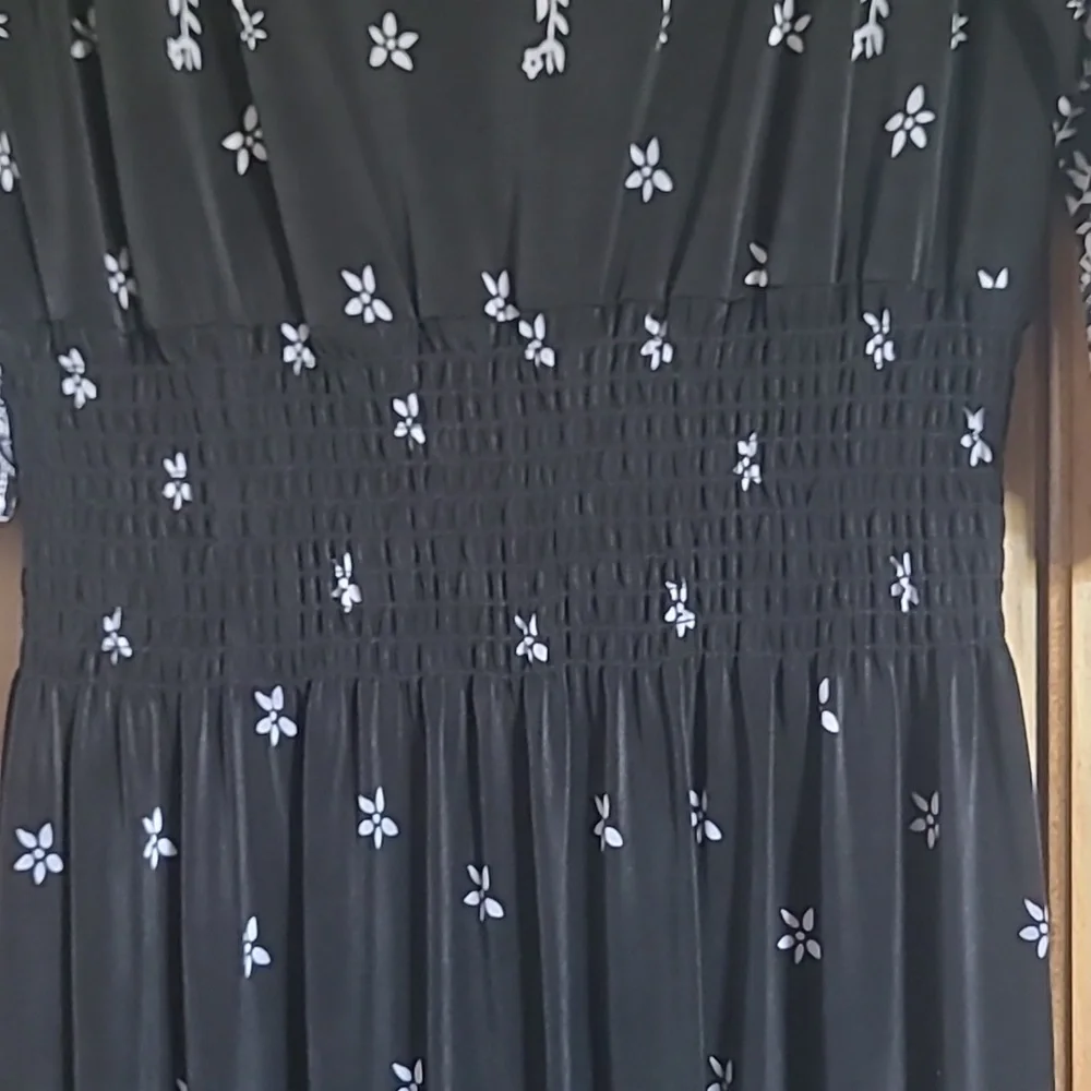 Seven Islands Black and White Patterned Maxi Dress. Size L - Picture 5 of 8